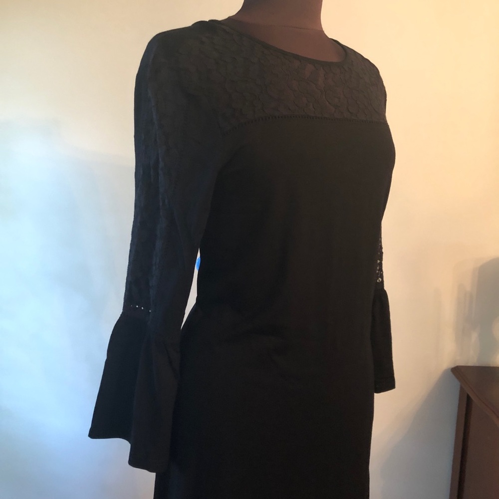 Little black dress - Picture 2 of 7